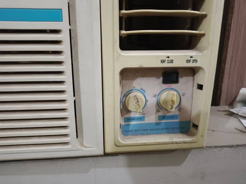 Midea Wibdow A. C 1