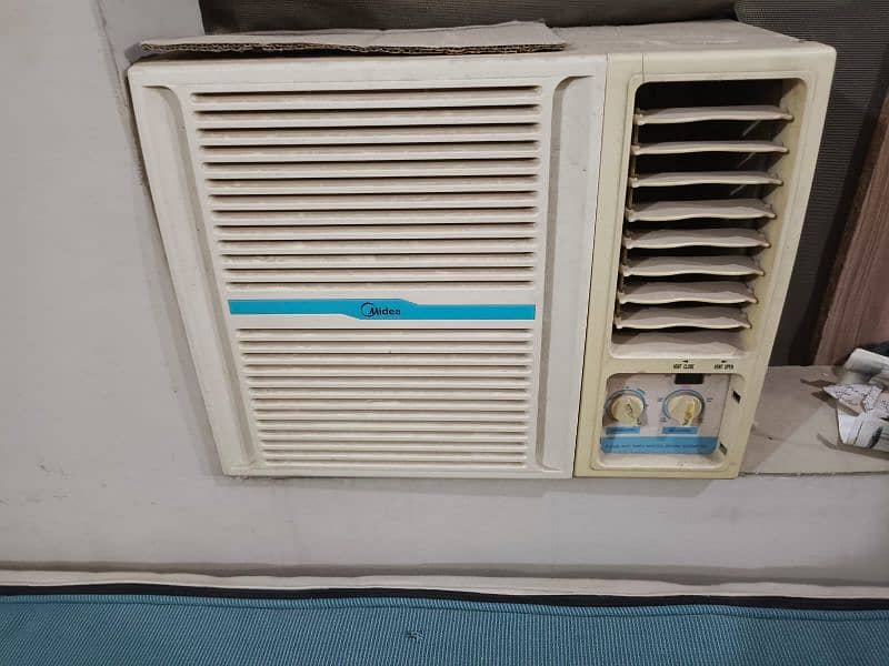 Midea Wibdow A. C 6