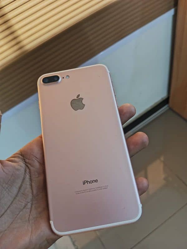 Iphone 7 Plus 128GB (PTA Approved) 1