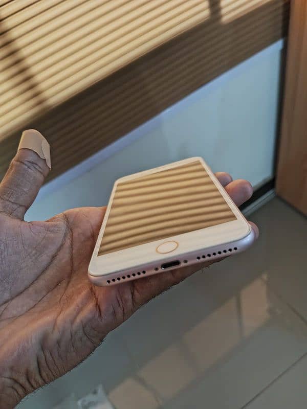 Iphone 7 Plus 128GB (PTA Approved) 5