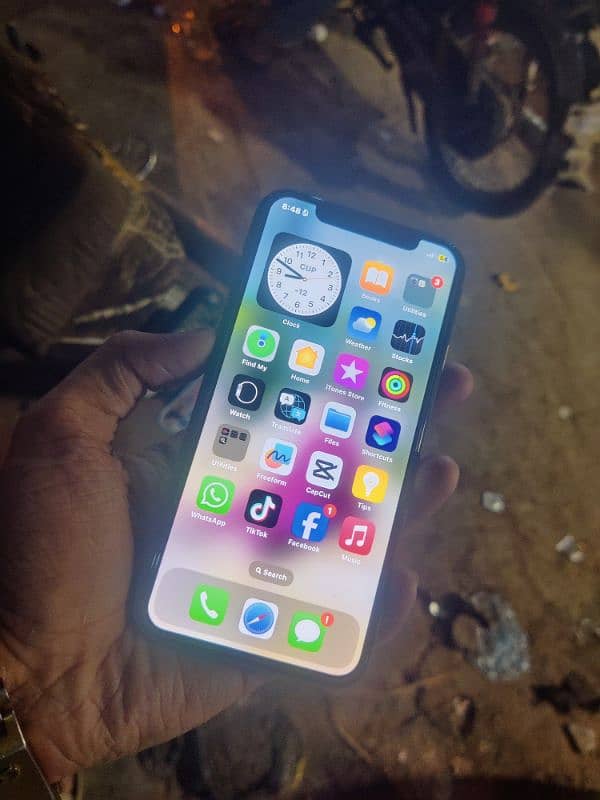 lphone  X 1
