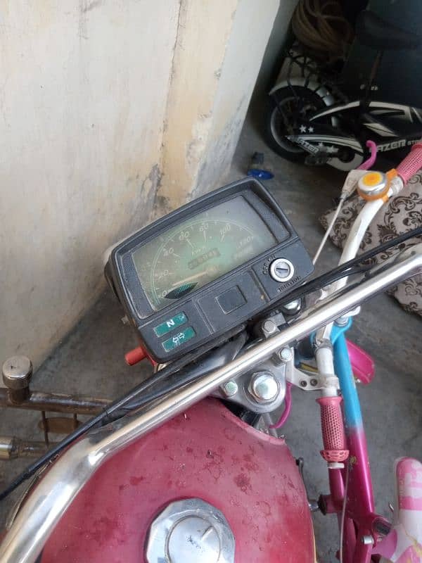 zixcmco Bike 2011 Model Peshawar No 2