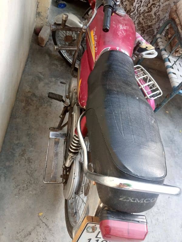 zixcmco Bike 2011 Model Peshawar No 3