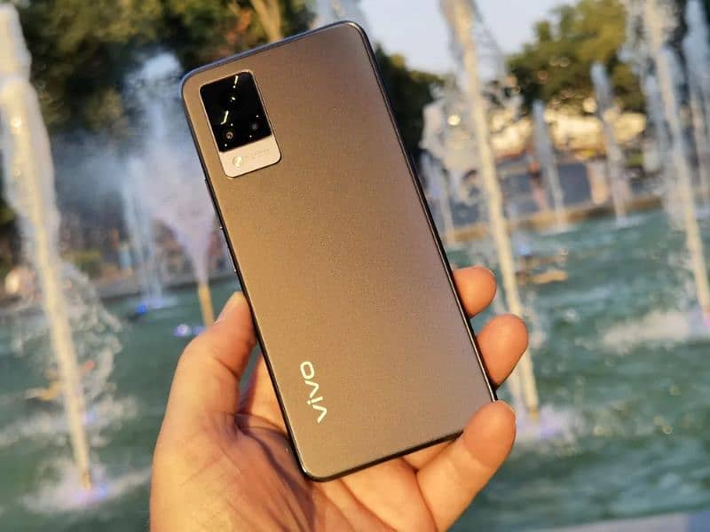 Vivo V21  8/128  Best Camera. Just like new 1
