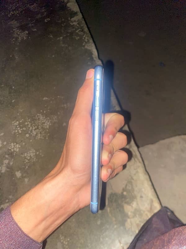iphone Xr 64gb waterpack 2