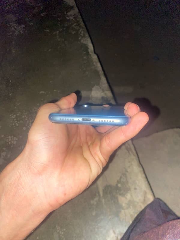 iphone Xr 64gb waterpack 4