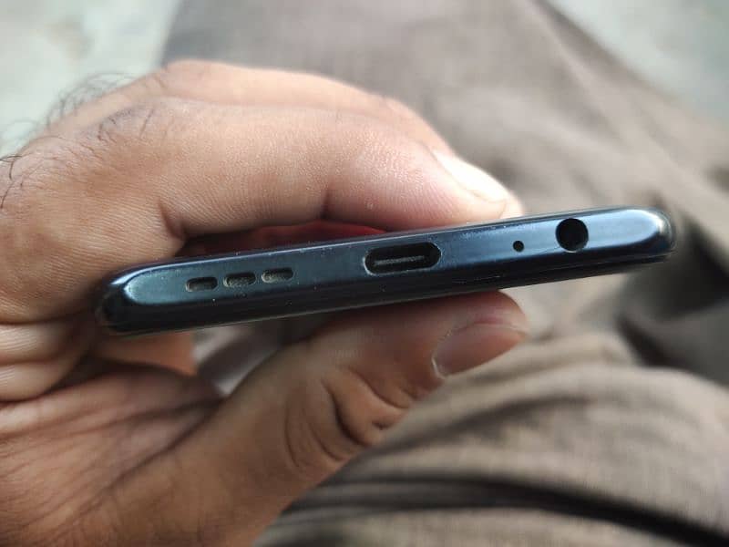 Redmi note 10 (6/128) 6