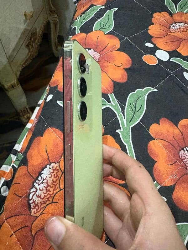 Vivo y 100 3
