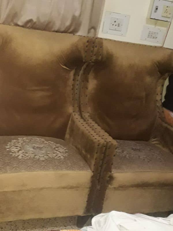 5 Seater Sofa for sale just like new 5