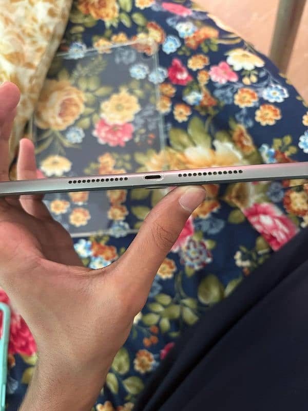 iPad 7th generation 3