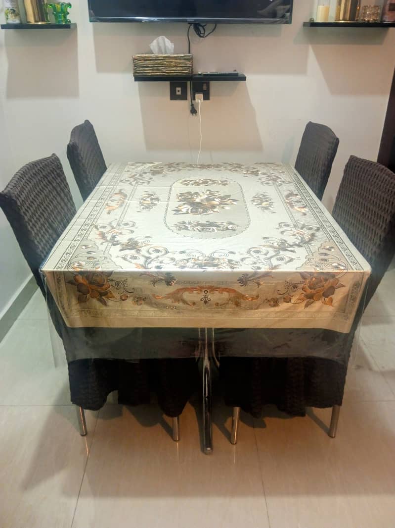 Dining Table with 6 chairs 1