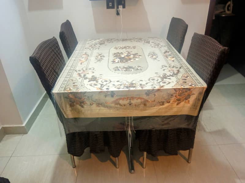Dining Table with 6 chairs 2