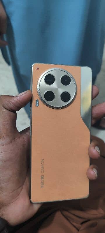 Tecnoo camon 30 8+5 raam 256  Gb room 0
