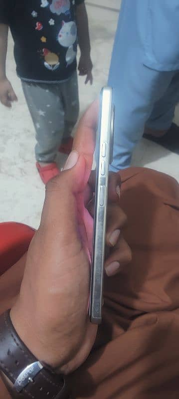 Tecnoo camon 30 8+5 raam 256  Gb room 2