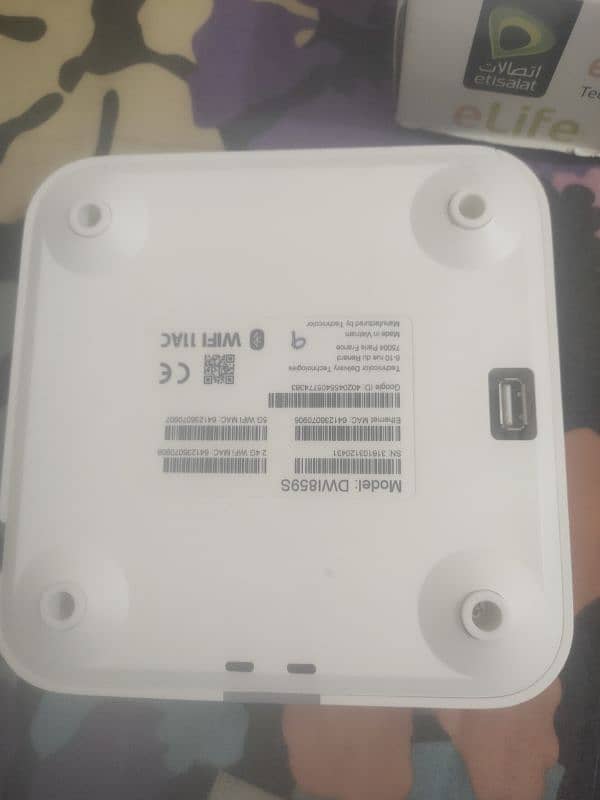 ETISALAT ANDROID SMART TV BOX 1