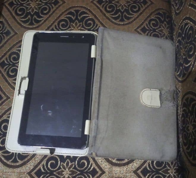 Q Tab V7 with FREE cover - Good Condition | Best Price 3