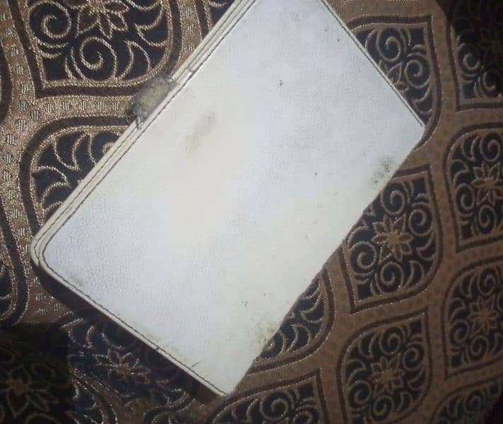 Q Tab V7 with FREE cover - Good Condition | Best Price 4