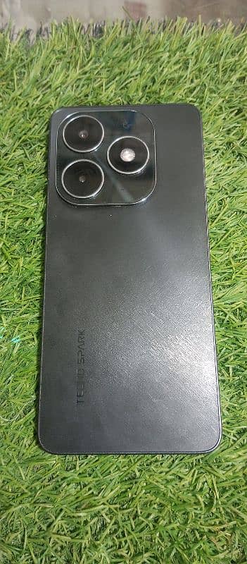 tecno spark 20 8 256 0