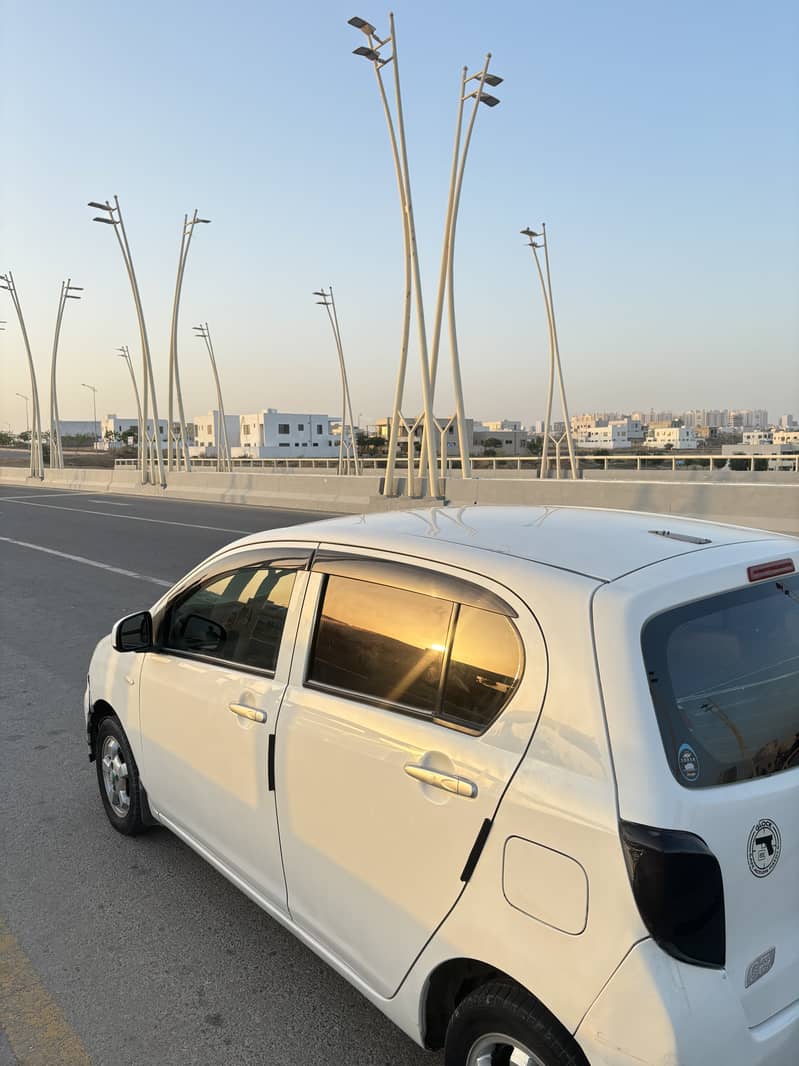 Daihatsu Mira 2016 1