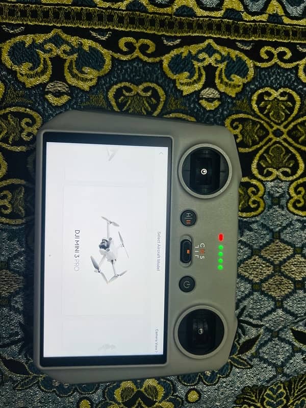 DJI SECREEN  remote 3