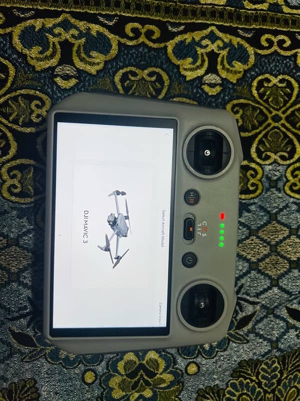 DJI SECREEN  remote 4