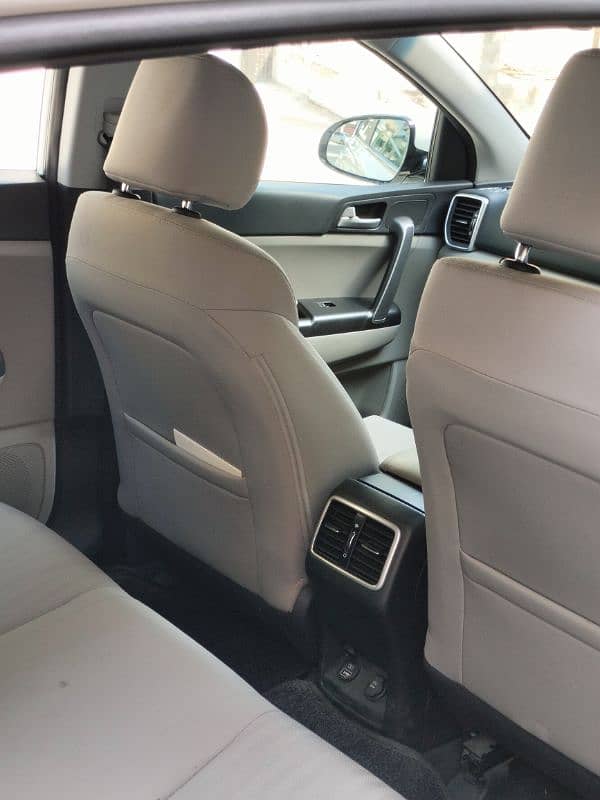 KIA Sportage 2021 8