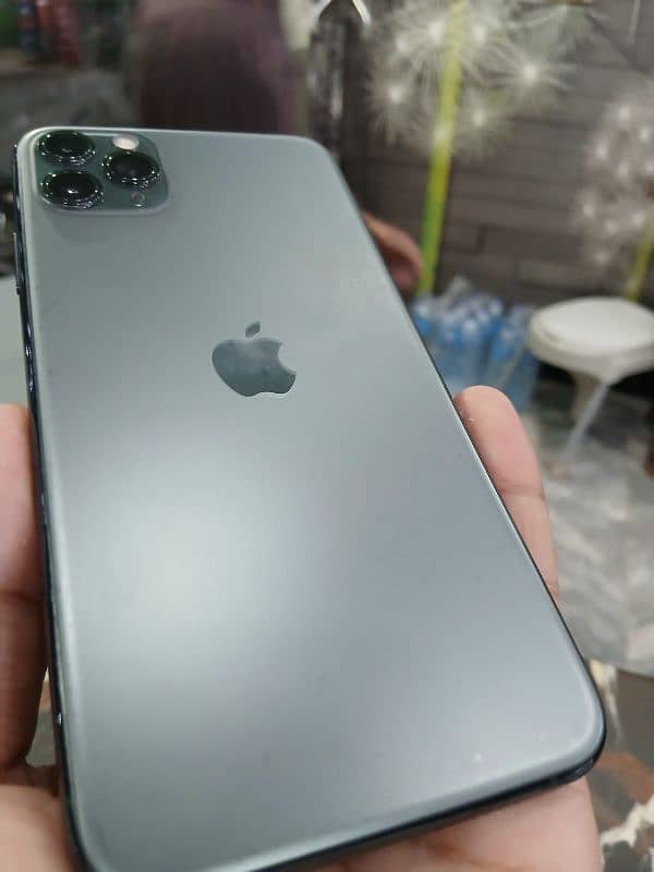 IPHONE 11 PRO MAX pta 10/9.5 03029790991 0