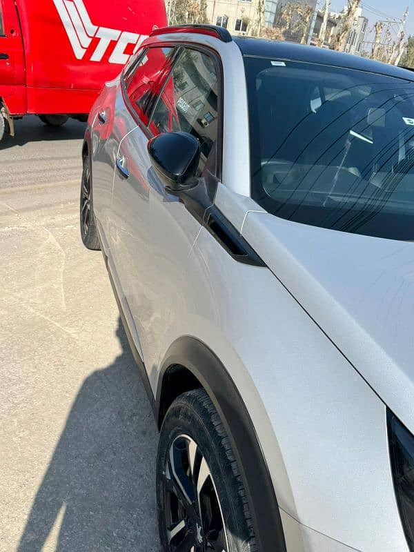 Peugeot 2008 Allure 2023 1