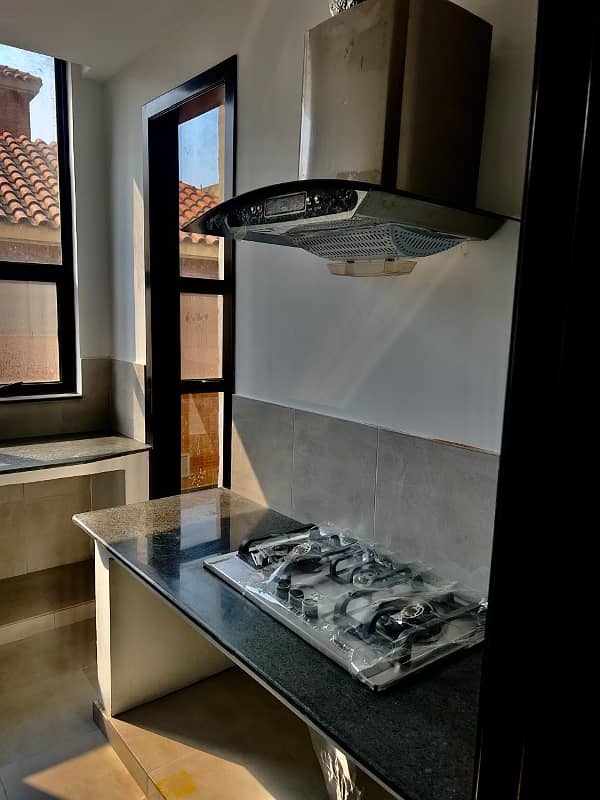 2 Bed For Rent In Gulberg Near F. C College 3