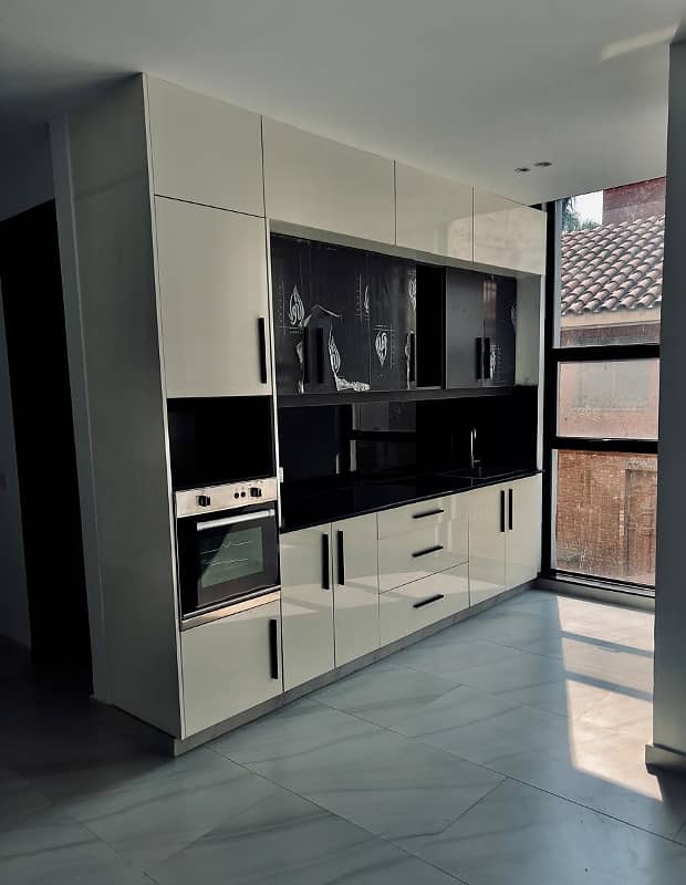 2 Bed For Rent In Gulberg Near F. C College 4