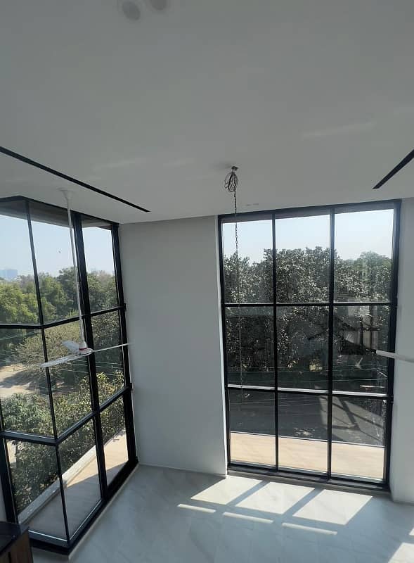 2 Bed For Rent In Gulberg Near F. C College 6