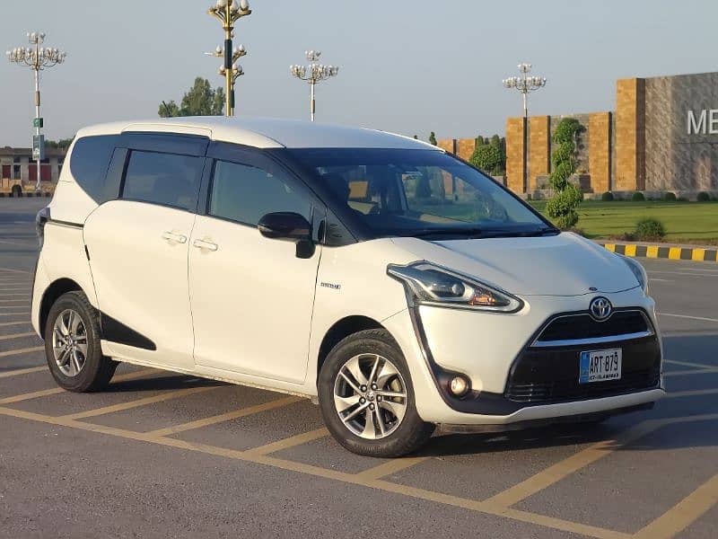 Toyota Sienta 2016/20.0313/5305737  my what's up number 1