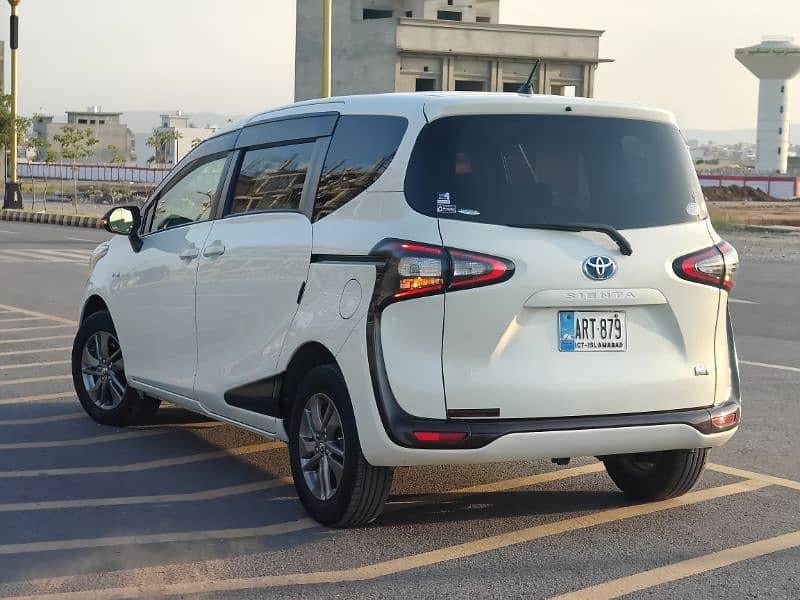 Toyota Sienta 2016/20.0313/5305737  my what's up number 3