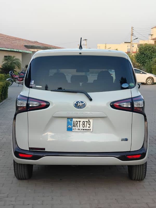 Toyota Sienta 2016/20.0313/5305737  my what's up number 8