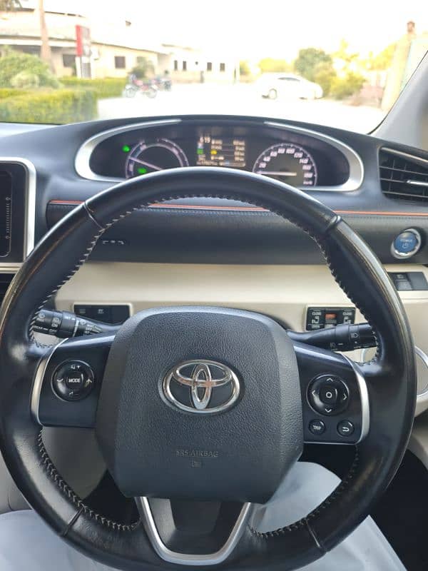 Toyota Sienta 2016/20.0313/5305737  my what's up number 9