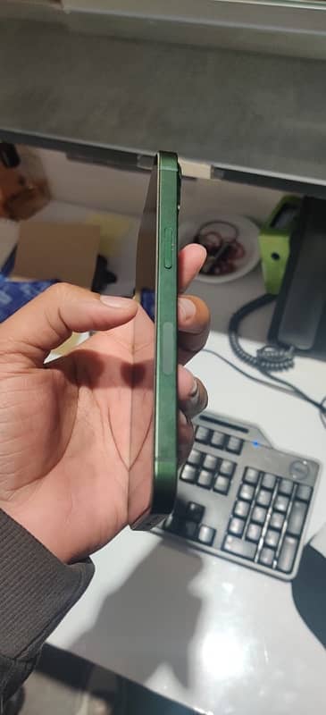 Iphone 13 Jv 97,000 0