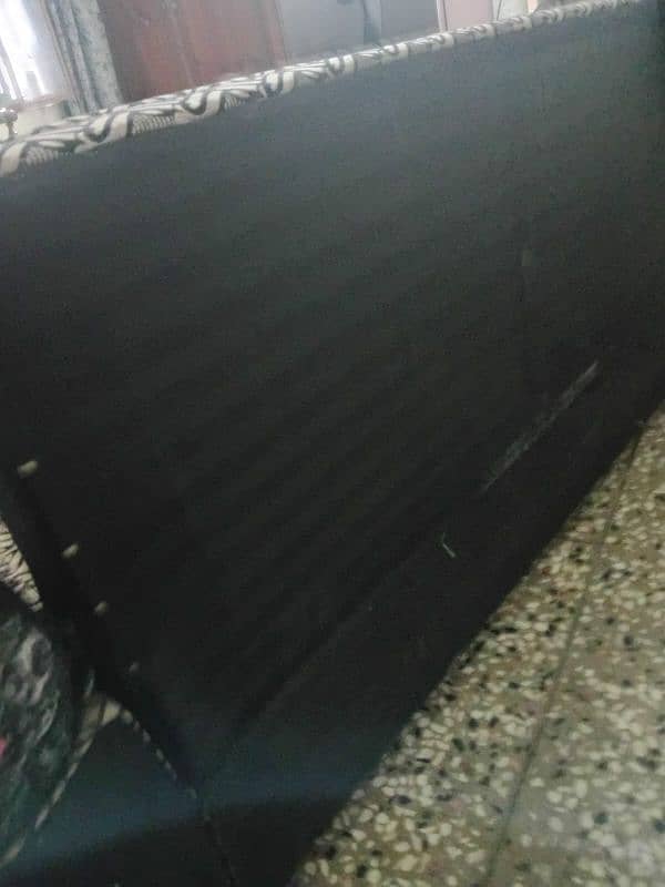 sofa come bed . with cover 5