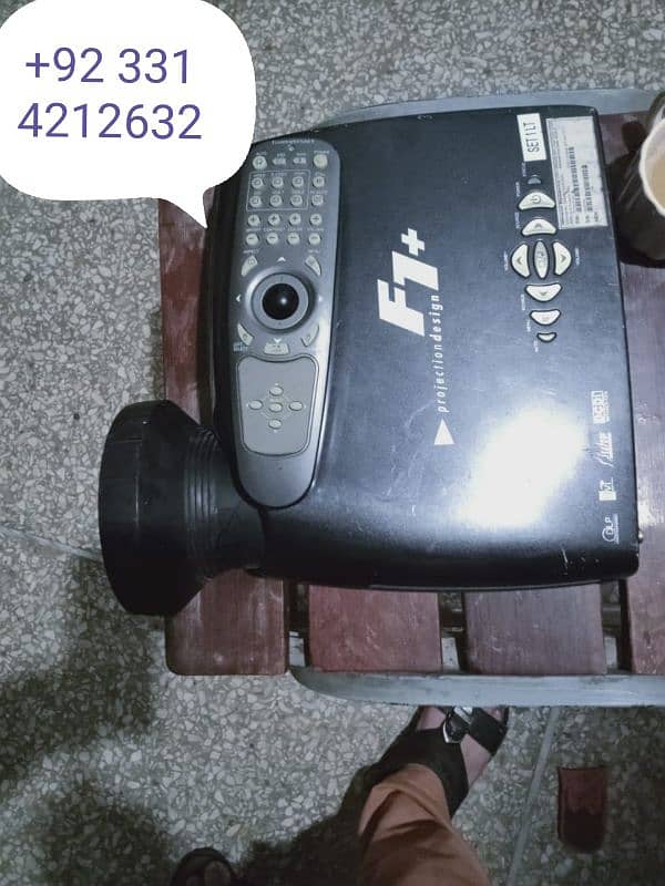 Projector for sale 3