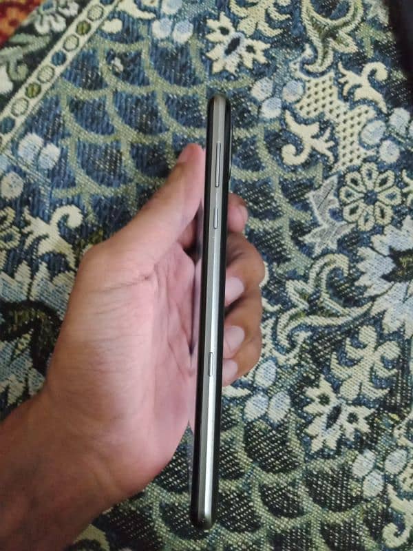 Sharp Aquos R3 Official PTA APPROVED (READ DESCRIPTION) 3