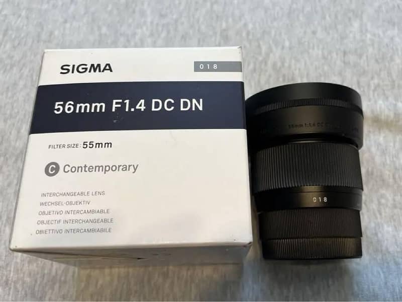 sigma 56mm f1.4 New Lens Only Box Open 0