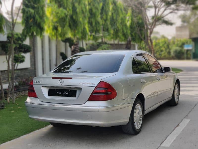 Mercedes E Class 2004 4