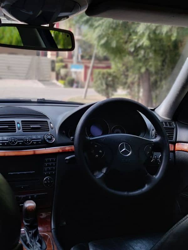 Mercedes E Class 2004 10