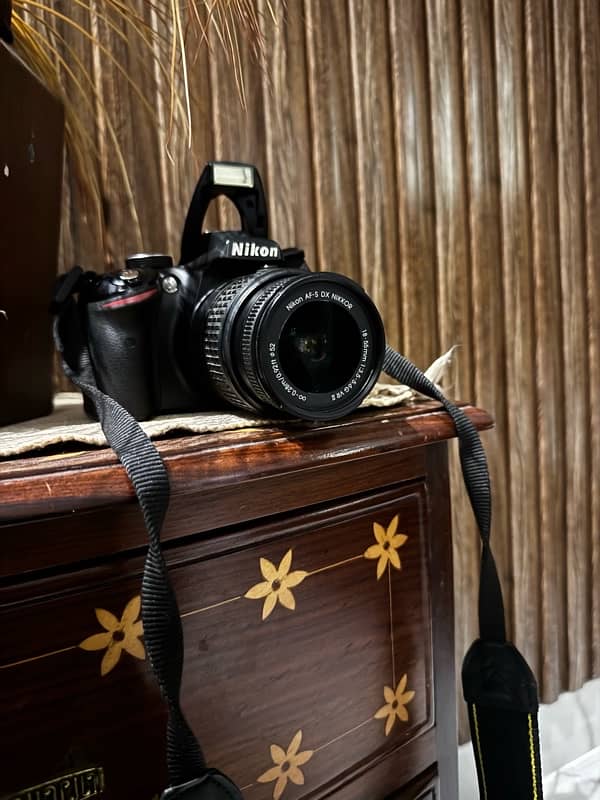 NIKON D3200 with box and bag 2