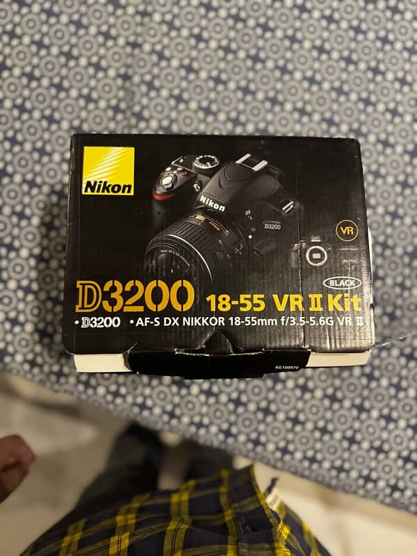 NIKON D3200 with box and bag 4