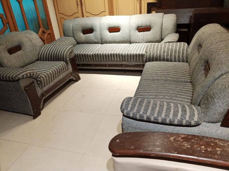 slightly used sofa set 3 2 1 seater 2