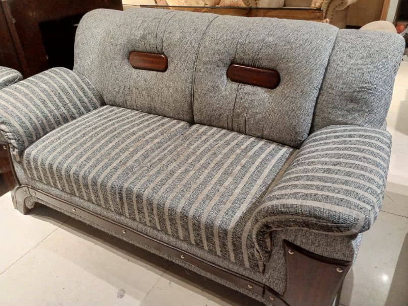 slightly used sofa set 3 2 1 seater 5