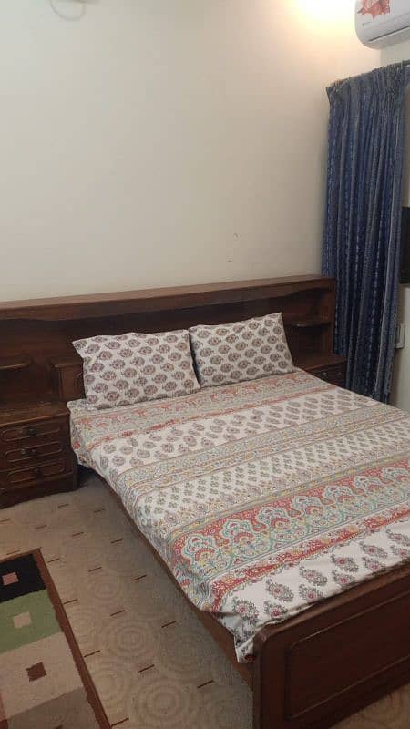 Furnished Room free basic Electricity at metro station(03277342171) 2
