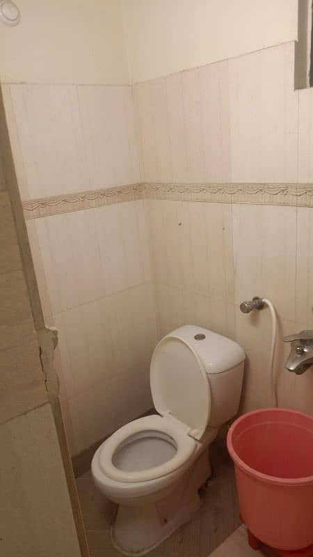 Furnished Room free basic Electricity at metro station(03277342171) 4