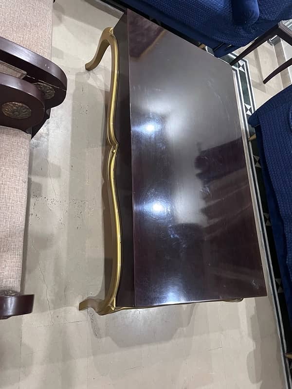 Used Center Table - Coffee Table 0