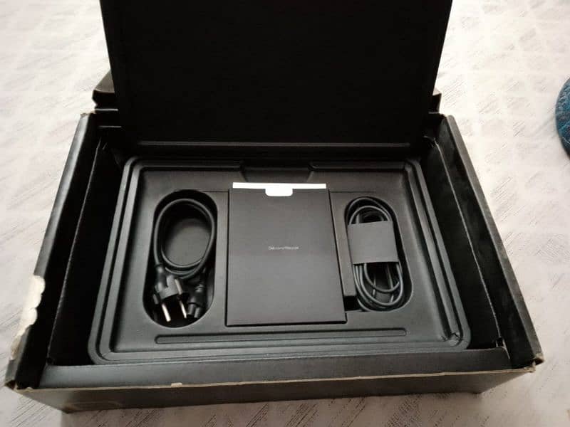 Dell Xps 9315 i7 12th Gen with box 2